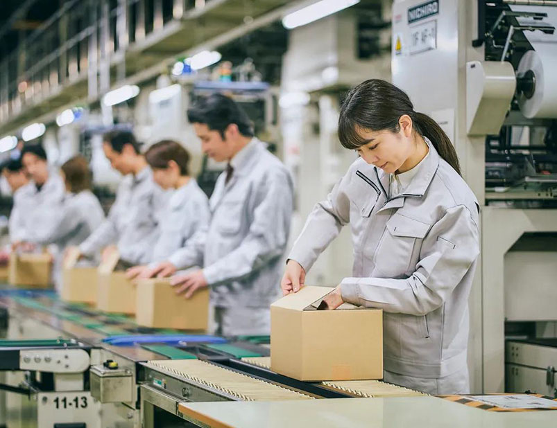 How Birthday Candles Are Developed for Global Retail Distribution