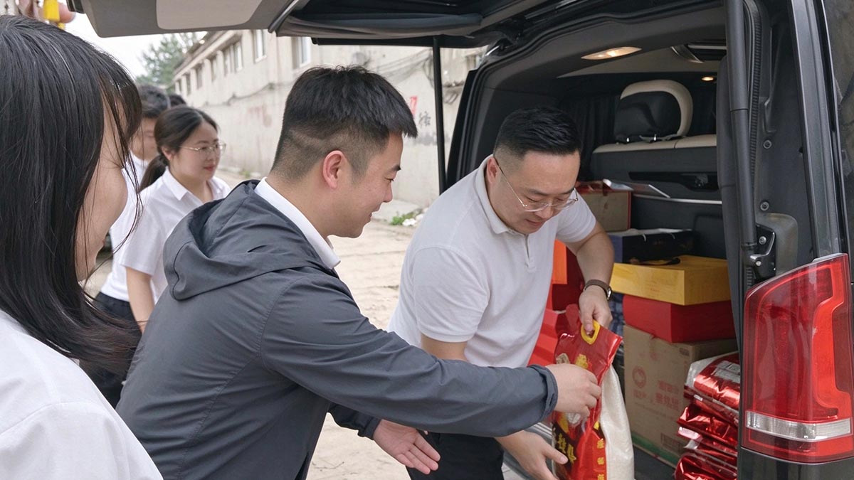 Mid‑Autumn Festival Charity Outreach | Kelaisi Candle Social Contribution Mid‑Autumn Festival Charity Outreach | Kelaisi Candle Social Contribution