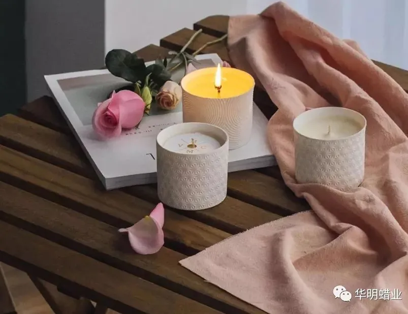 Selection and daily maintenance of scented candles