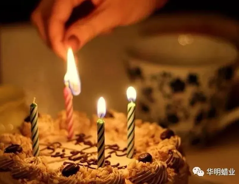 How should the candles on the birthday cake be inserted?