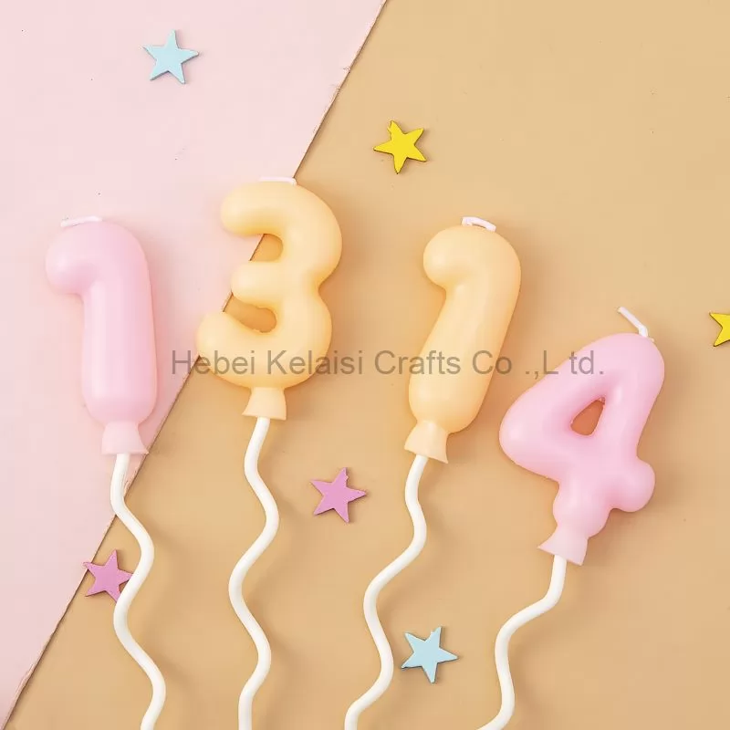Lovely Macron Balloon Birthday Cake Number Candles With Wavy Plastic Holder