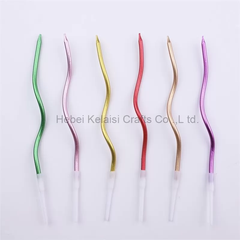 Pearlescent curve spiral birthday candle