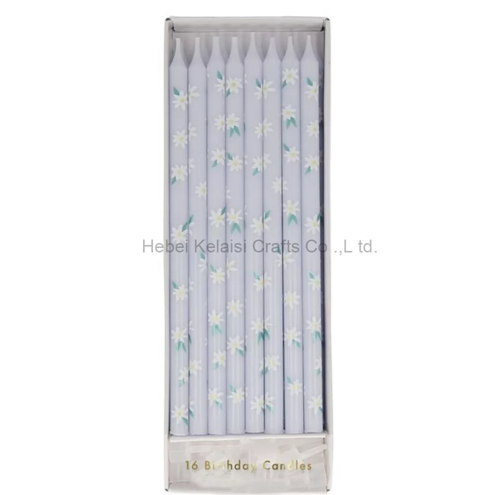 Pack of 16 Long Daisy Candles