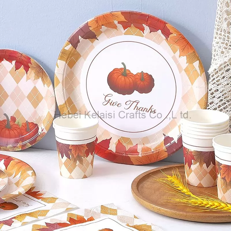 Large Thanksgiving Plates and Napkins Sets