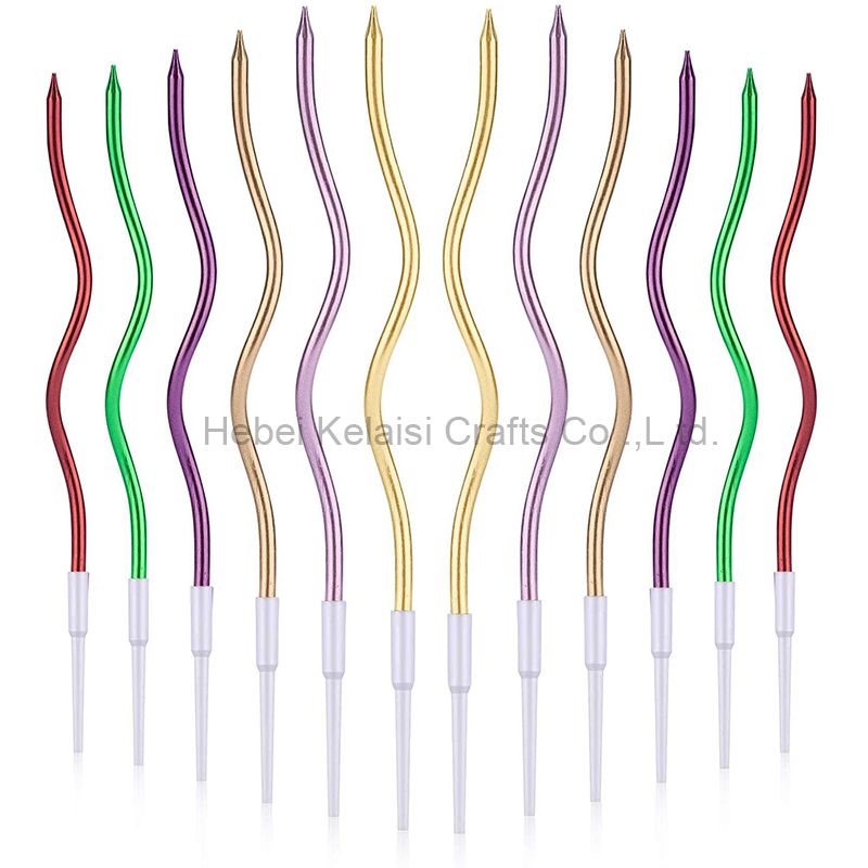 Twisted thread candle