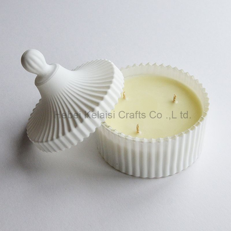 White simple matte straight Tube Yurt ceramic candle
