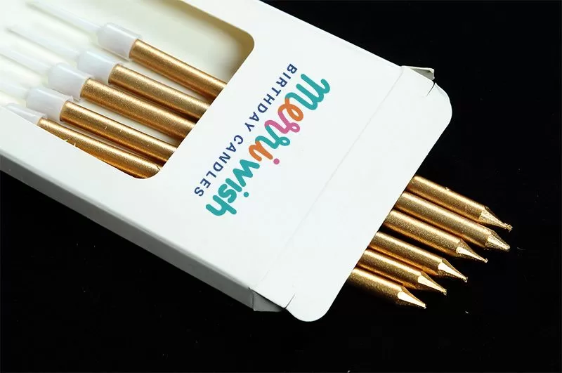 Wholesale Long Stem Metallic Birthday Candles – Gold & Silver Thin Pencil Cake Candles (6pcs Boxed)