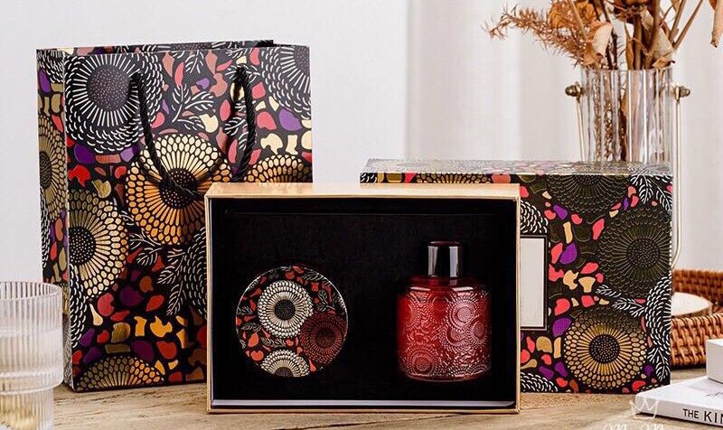 embossed star cup scented candle gift set
